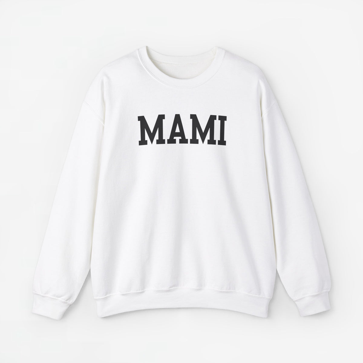 Witte sweater met 'MAMI' op de borst