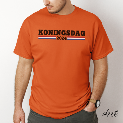 Koningsdag 2024 - zwarte tekst | Front Print | Koningsdag T-shirt | Oversized | Heren