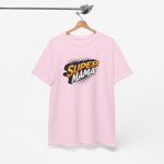 Roze T-shirt aan houten hanger, met borstprint "SUPER MAMA".