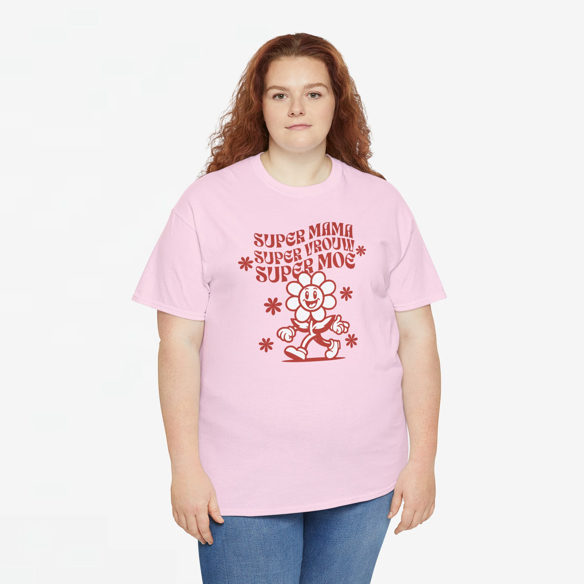 Roze oversized T-shirt met rode opdruk “Super mama, super vrouw, super moe” en ronde hals