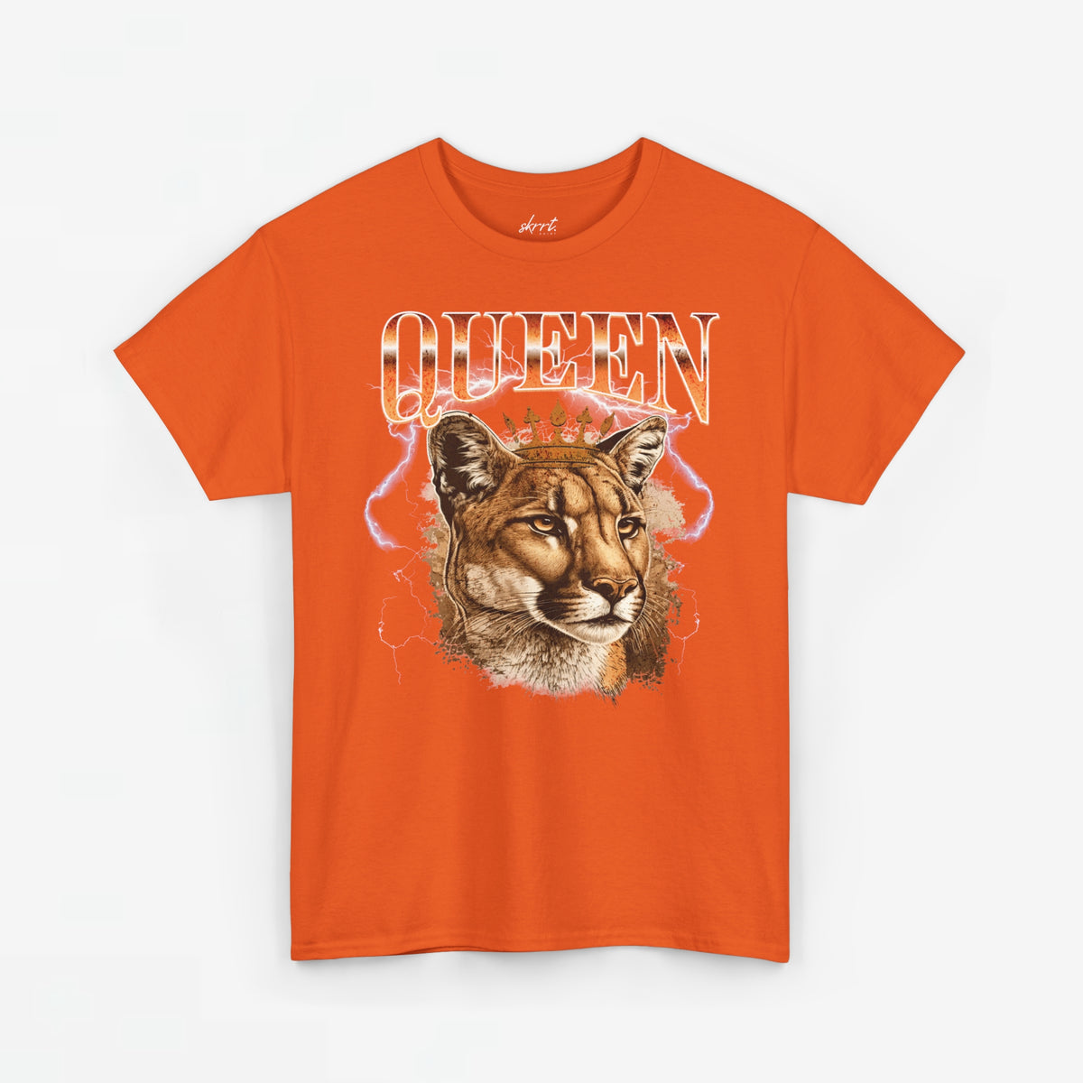 Oranje T-shirt met 'QUEEN' tekst en leeuwenkop op de borst