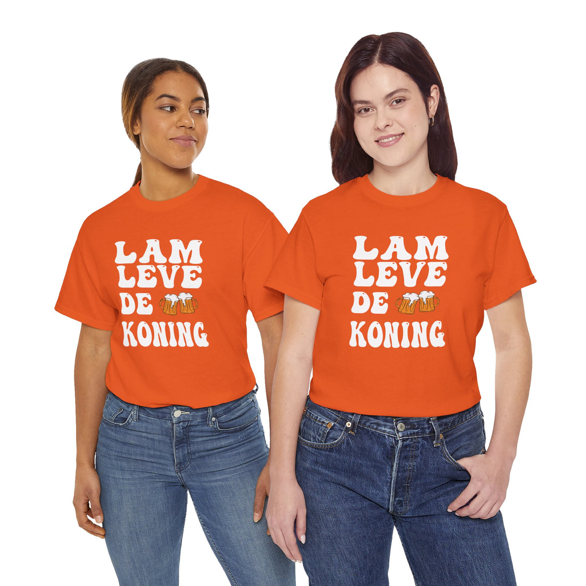 Twee oranje dames T-shirts met witte ‘LAM LEVE DE KONING’ print