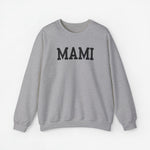 Lichtgrijze sweater met 'MAMI' op de borst
