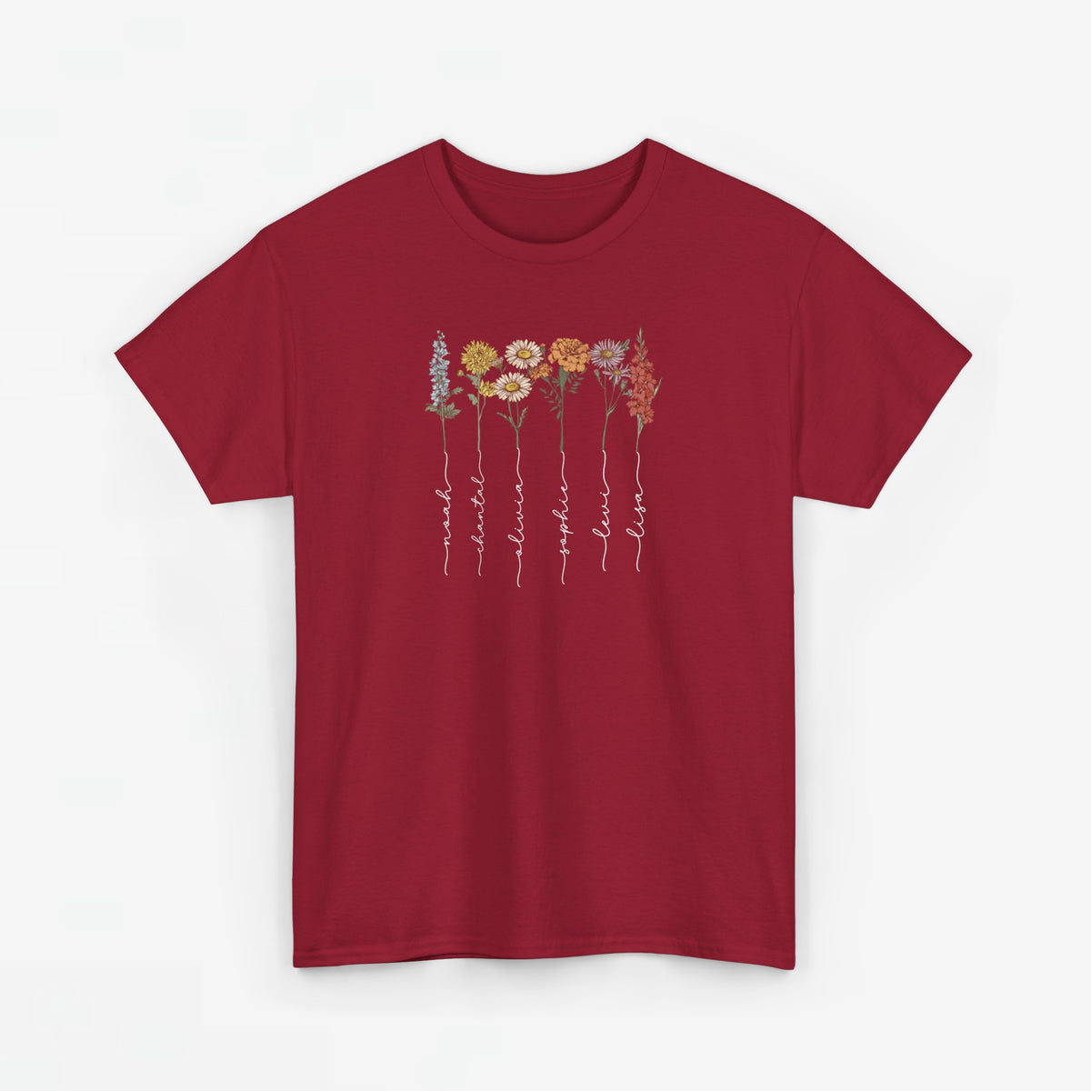Rood T-shirt met bloemenprint en sierlijke tekstlijnen op de borst