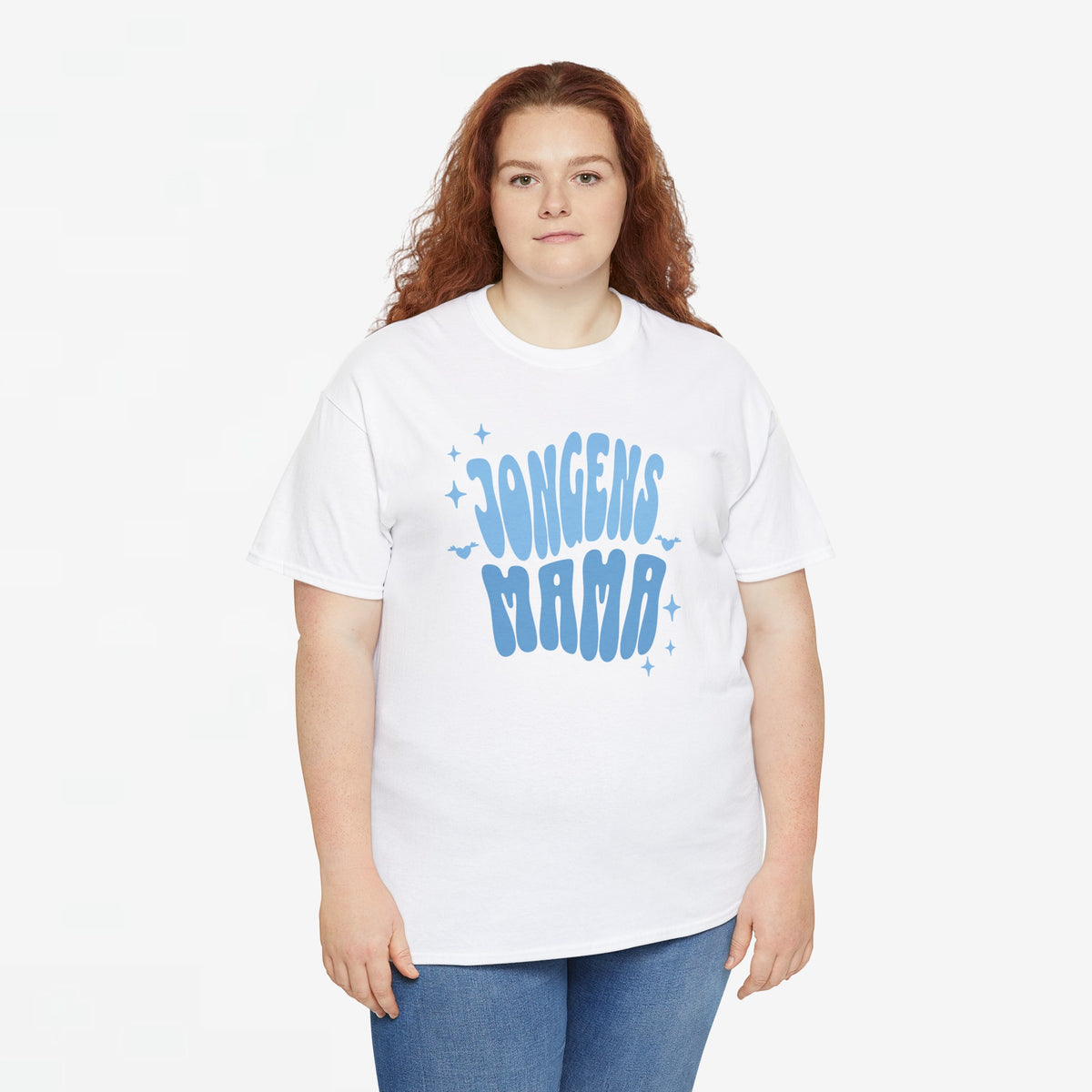 Witte oversized T-shirt met blauw “JONGENS MAMA” print, ronde hals en korte mouwen