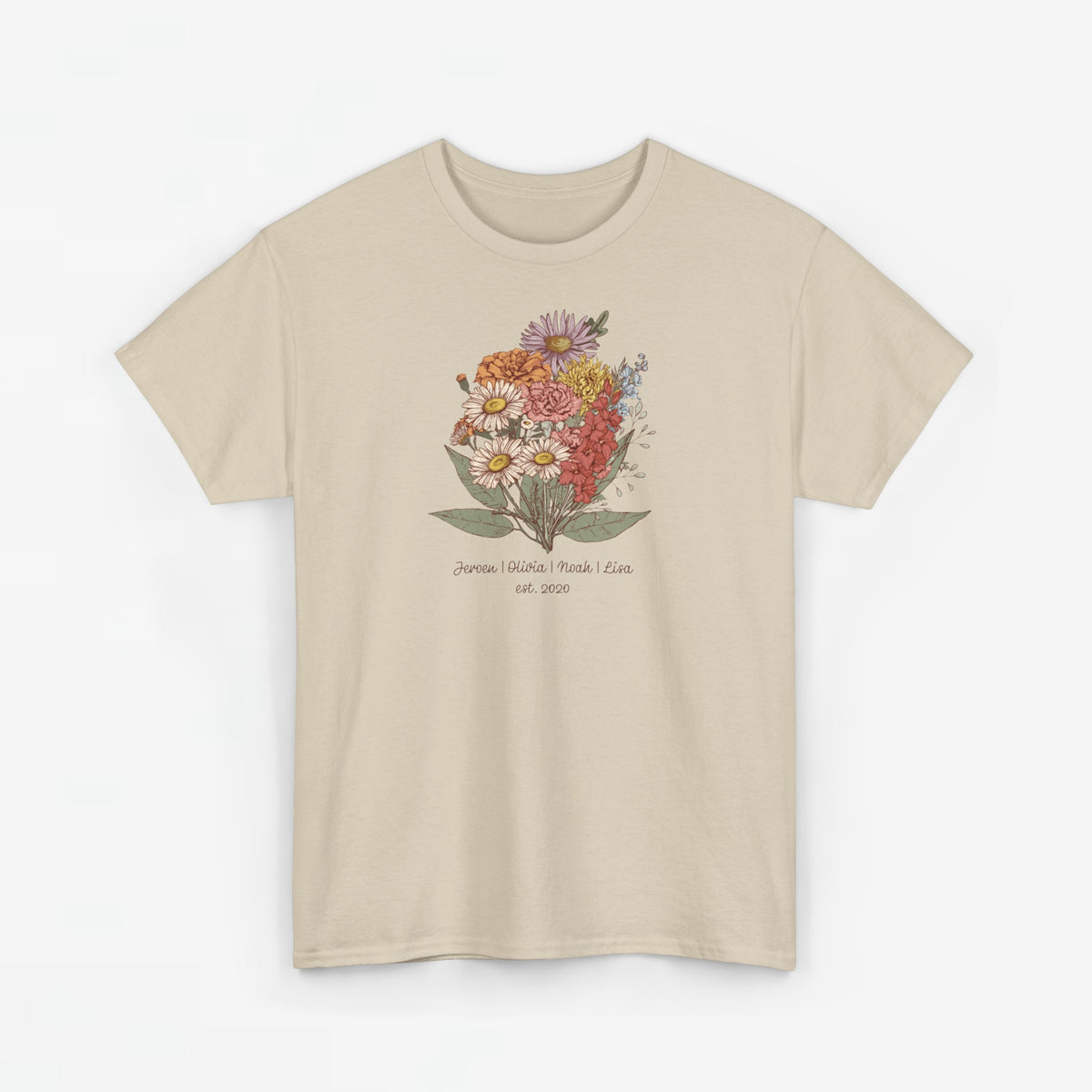Beige t-shirt met bloemenprint en kleine tekst onderaan