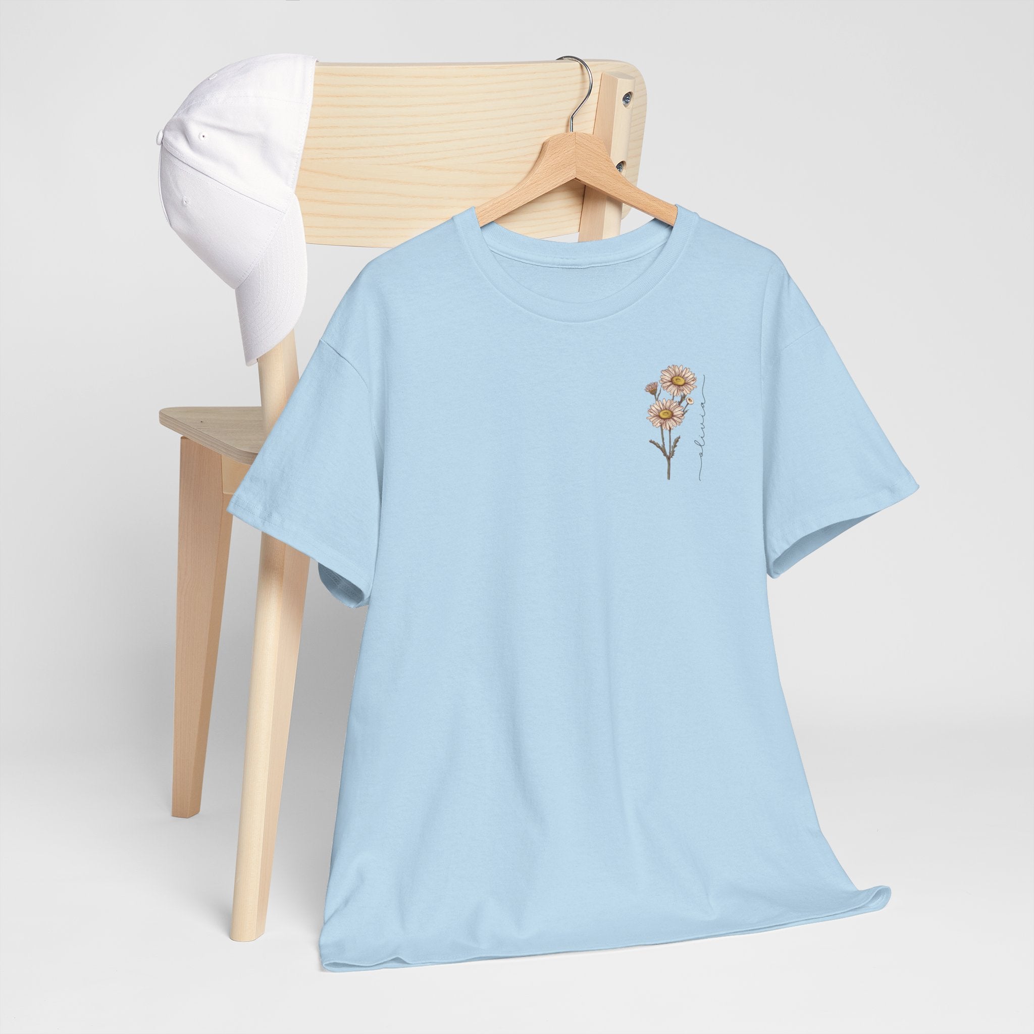 Gepersonaliseerde Moederdag Mama Cadeau - T-shirt - Geboortemaand bloem met naam - kleine print (zwarte tekst)