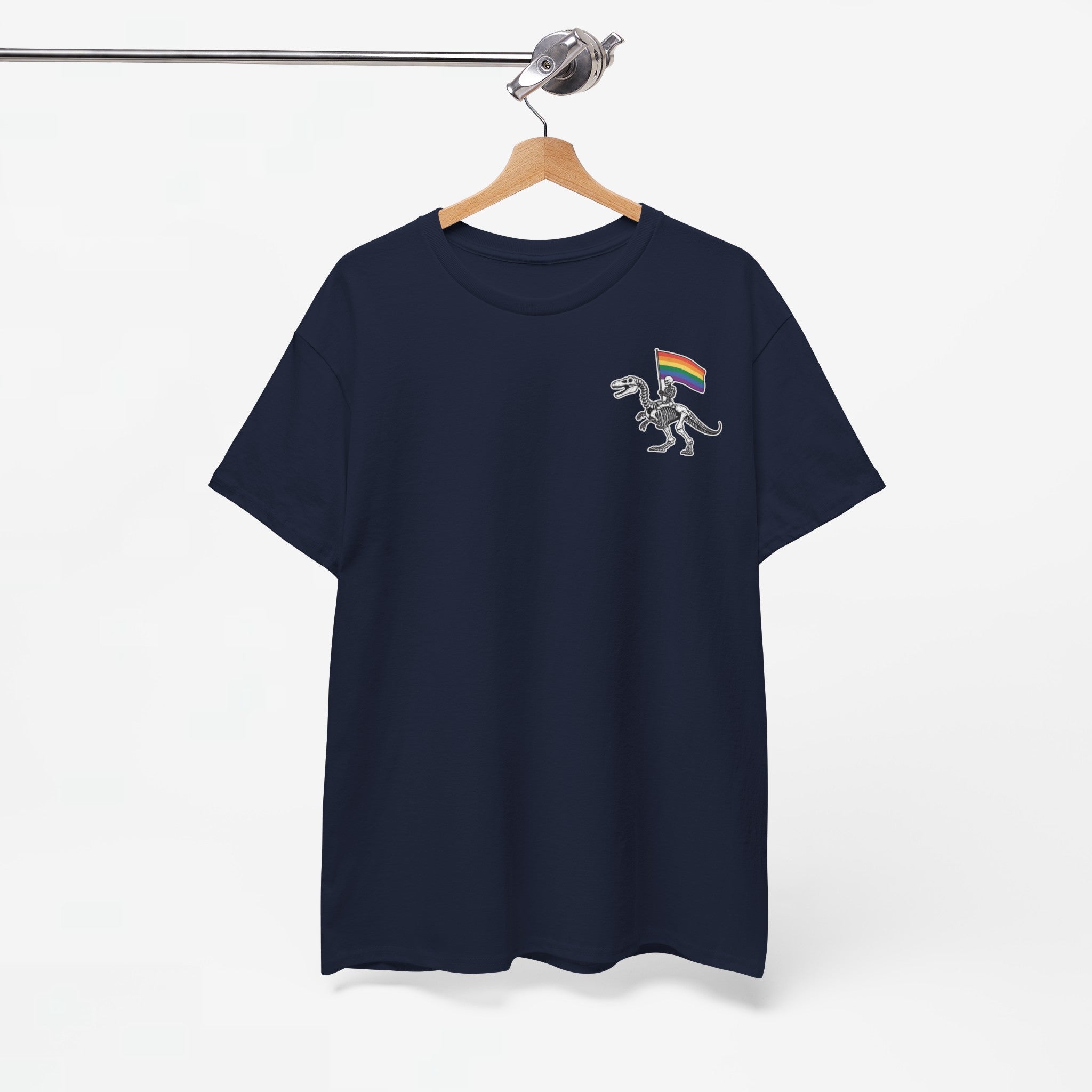 Gay Pride T-shirt - Skelet Dinosaurus Regenboog Pride Vlag - Back Print - Oversized #77