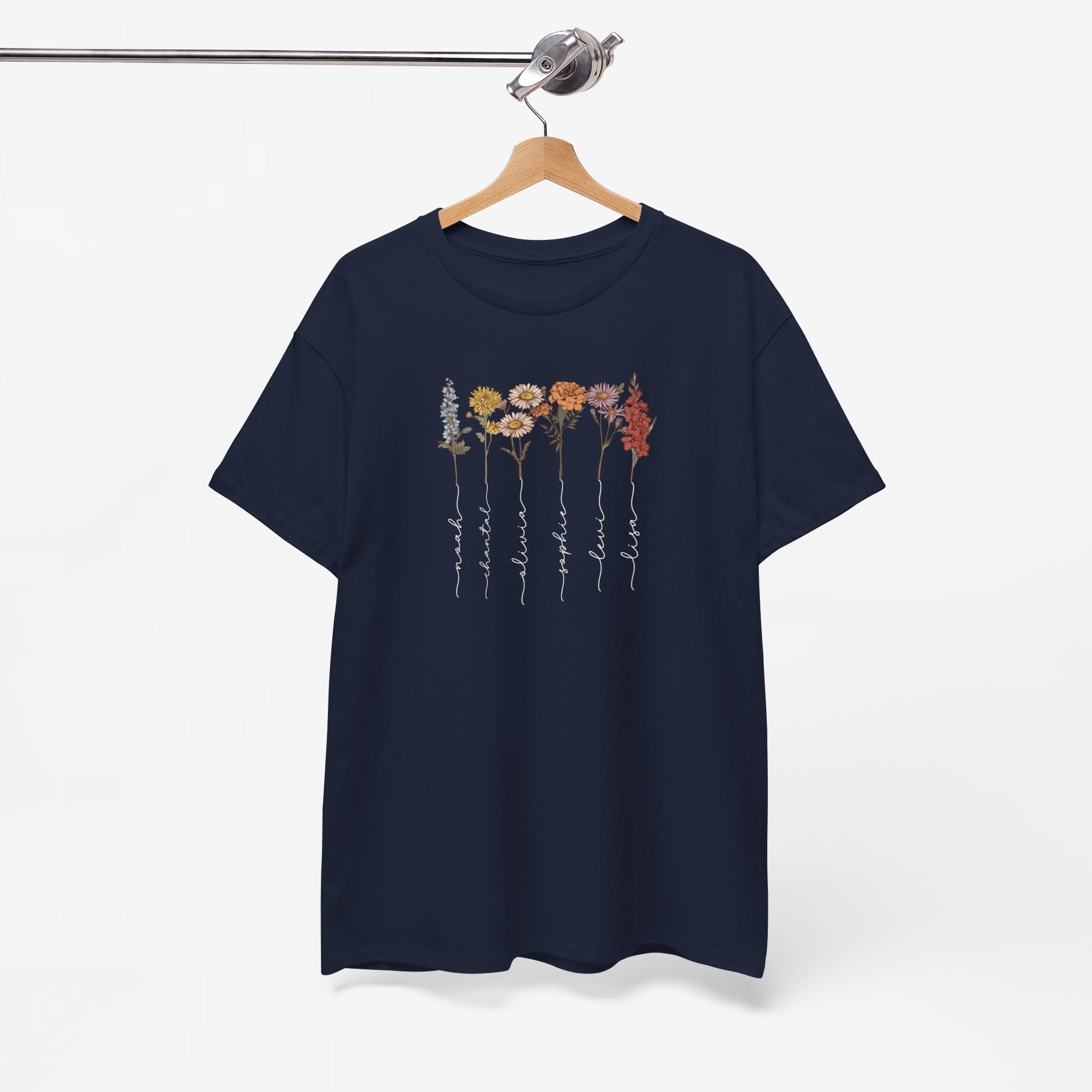 Gepersonaliseerde Moederdag Mama Cadeau - T-shirt - Geboortemaand bloemen met namen (witte tekst)