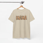 Beige T-shirt met bloemenprint “MAMA” op de borst, op hangertje