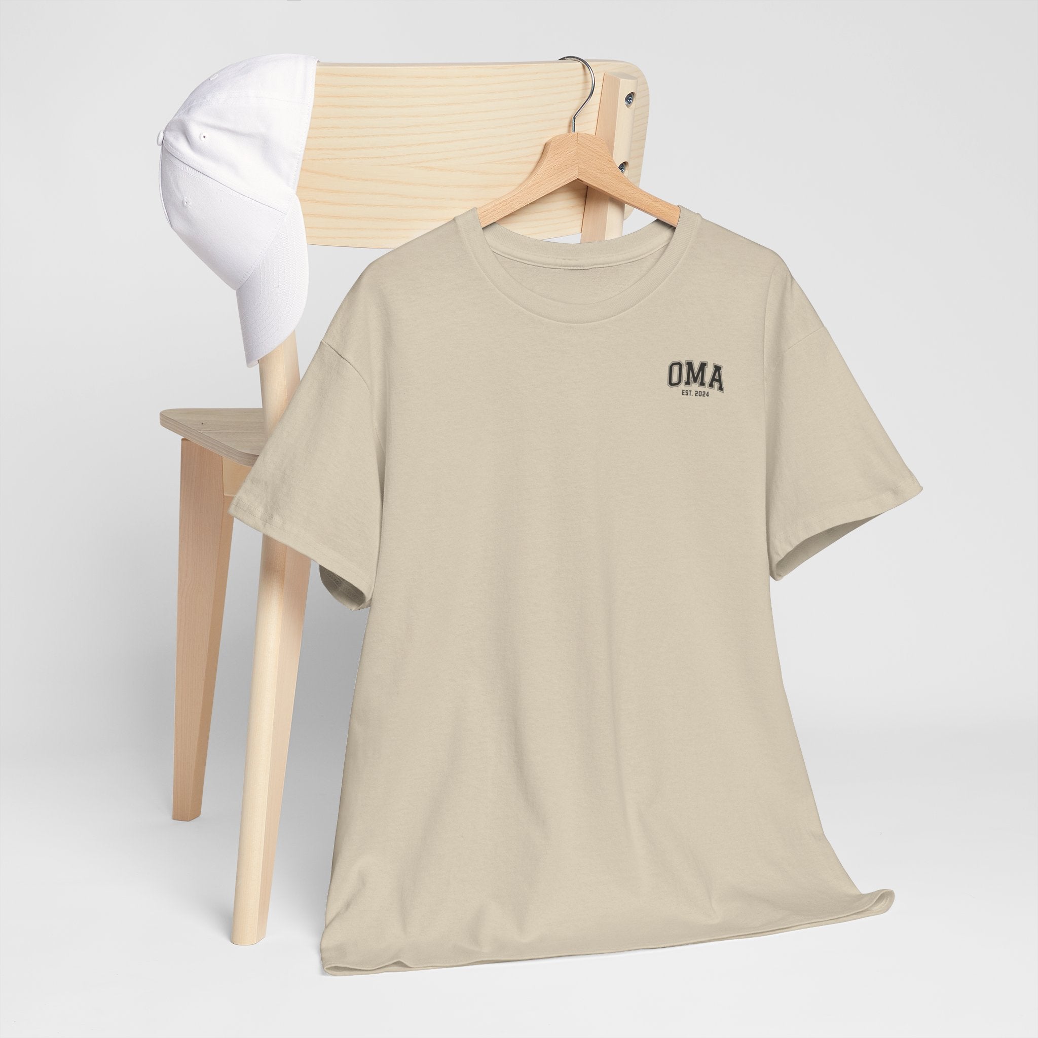 Gepersonaliseerde Moederdag Mama Cadeau - T-shirt - OMA kleine print - EST [Jaar]