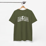 Groene oversized t-shirt met MAMA-logo op de borst aan hanger