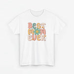 Witte T-shirt met kleurrijke bloemenprint en tekst "BEST MOM EVER"