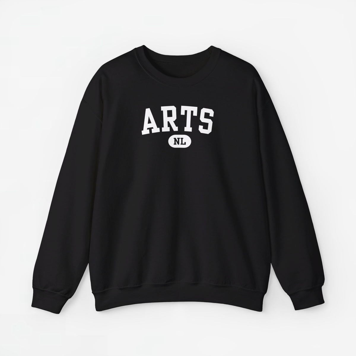 Zwarte sweatshirttrui met ronde hals en witte “ARTS” print met “NL” logo