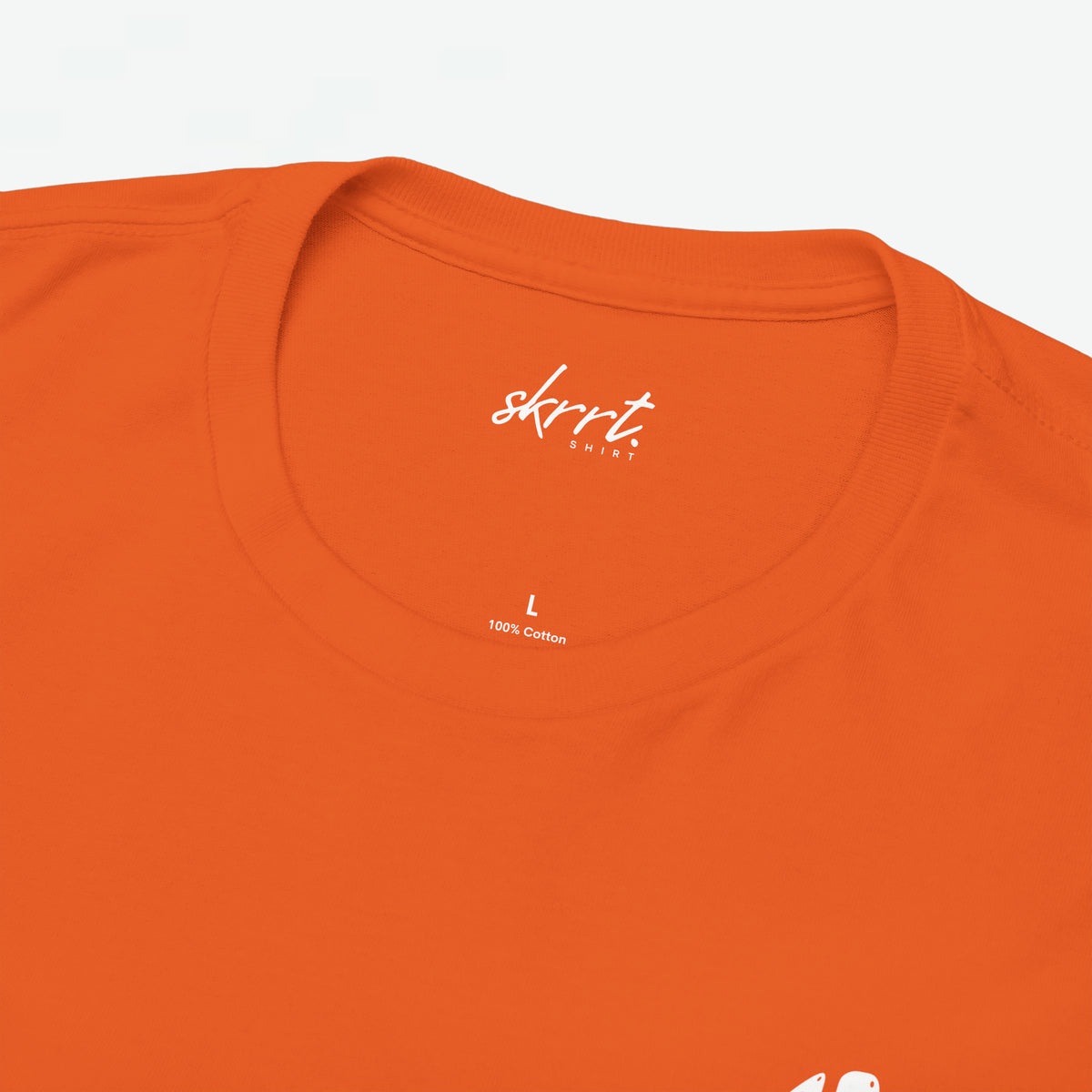 Oversized Koningsdag T-shirt voor dames, oranje ronde hals met "100% katoen" label.