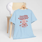 Lichtblauwe T-shirt aan houten hanger met rode 'Super Mama' print voorop