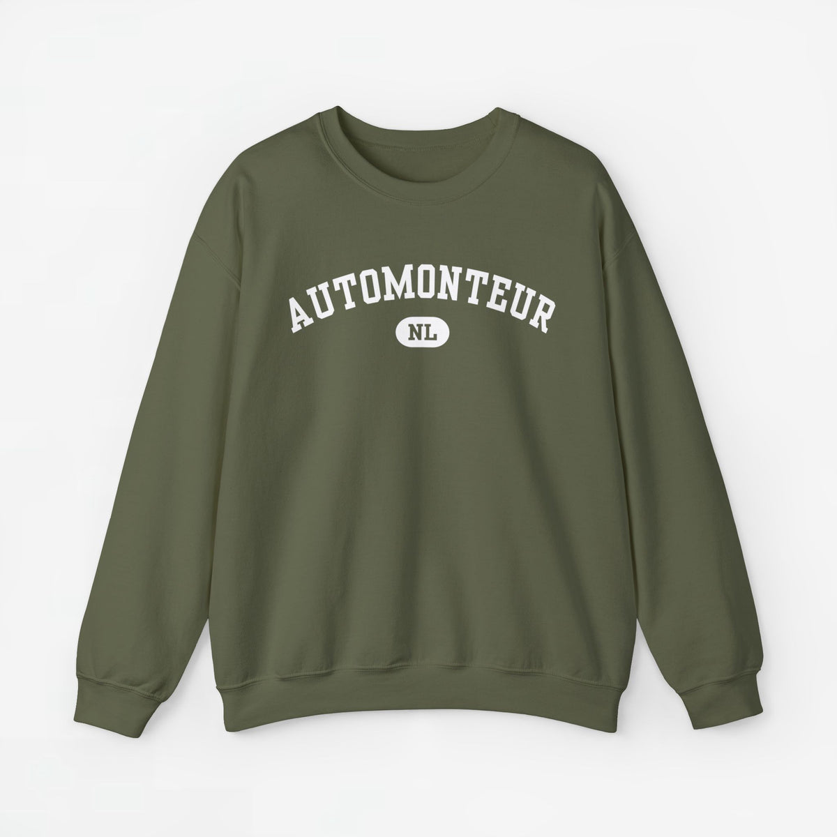Groene trui met ronde hals en lange mouwen, met Automonteur-tekstprint op de borst.