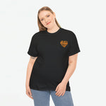 Zwart oversized dames T-shirt met kleine oranje borstprint
