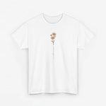 Wit T-shirt met ronde hals en bloemapplicatie met sierlijke slingerende tekstlijn