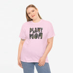 Roze oversized t-shirt met ‘PLANT MOM’ plantopdruk en ronde hals