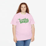 Roze T-shirt met ronde hals en groene PLANTEN MAMMA print op de borst