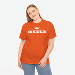 Oranje dames T-shirt met ronde hals en borstprint ‘KONINGIN’ met kroon