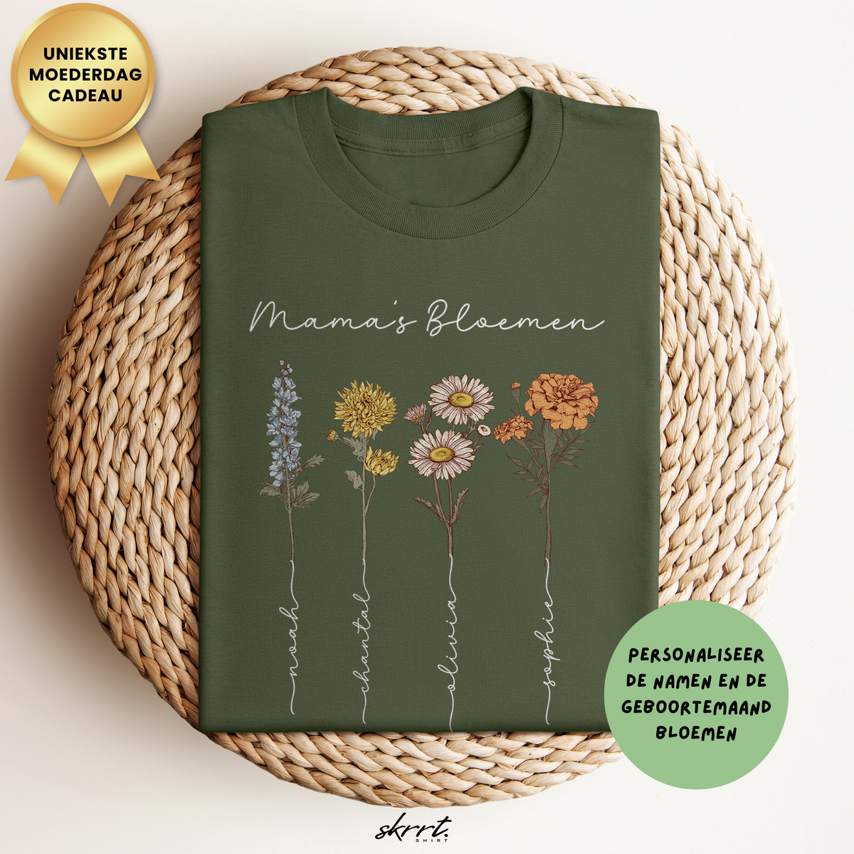 Groen T-shirt met 'Mama's Bloemen' en kleurrijke bloemstelen, gepersonaliseerde tekst