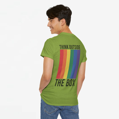 Gay Pride T-shirt - Think Outside The Box (zwarte tekst) - Back Print - Oversized #29