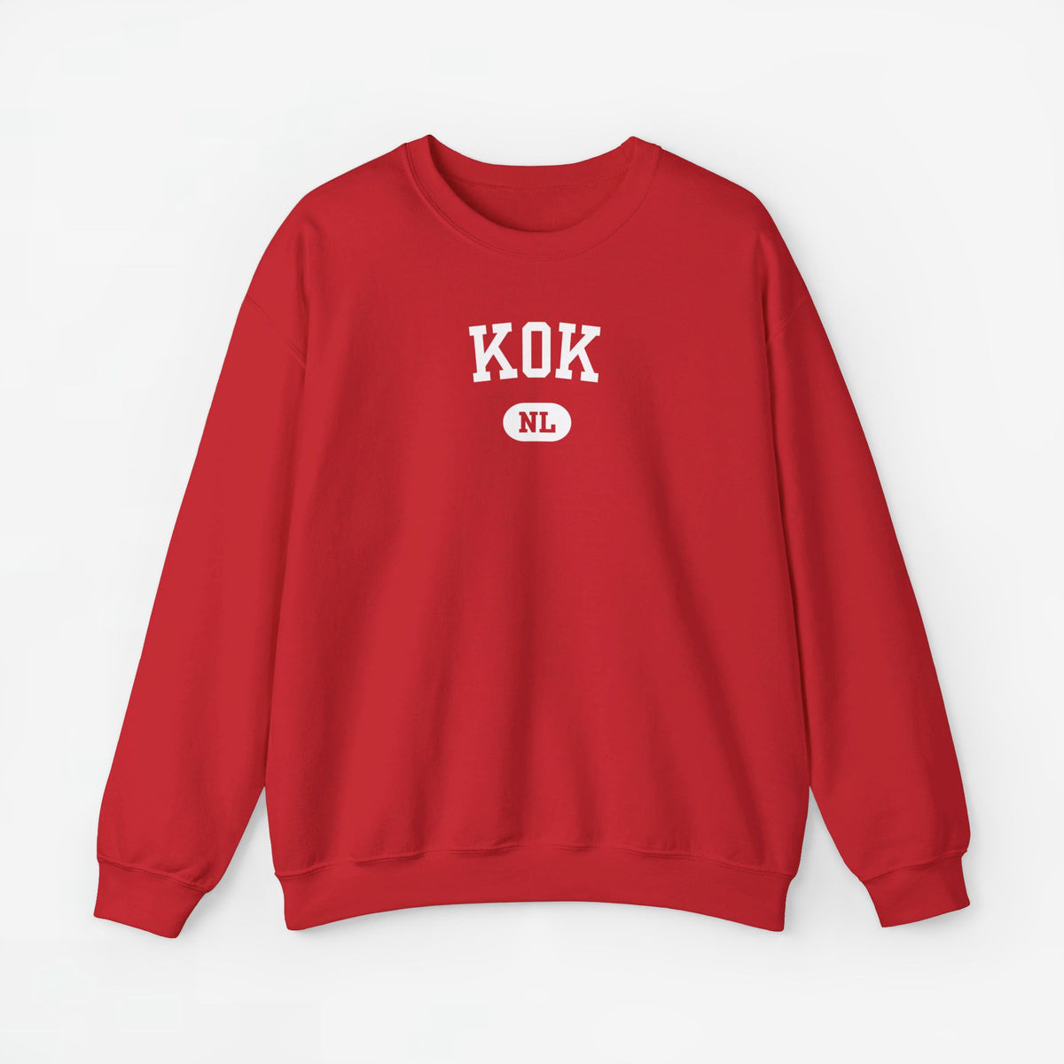 Sweater met ronde hals in rood en borstprint “KOK”