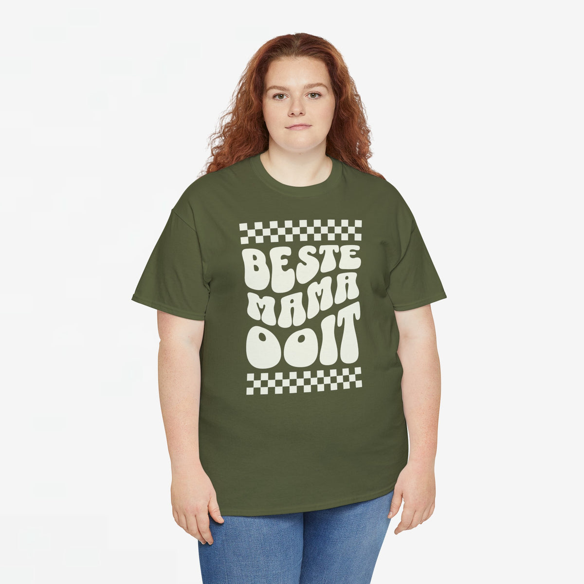 Militaire groene t-shirt met ronde hals en wit tekstprint met ruitjes rond