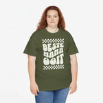 Militaire groene t-shirt met ronde hals en wit tekstprint met ruitjes rond