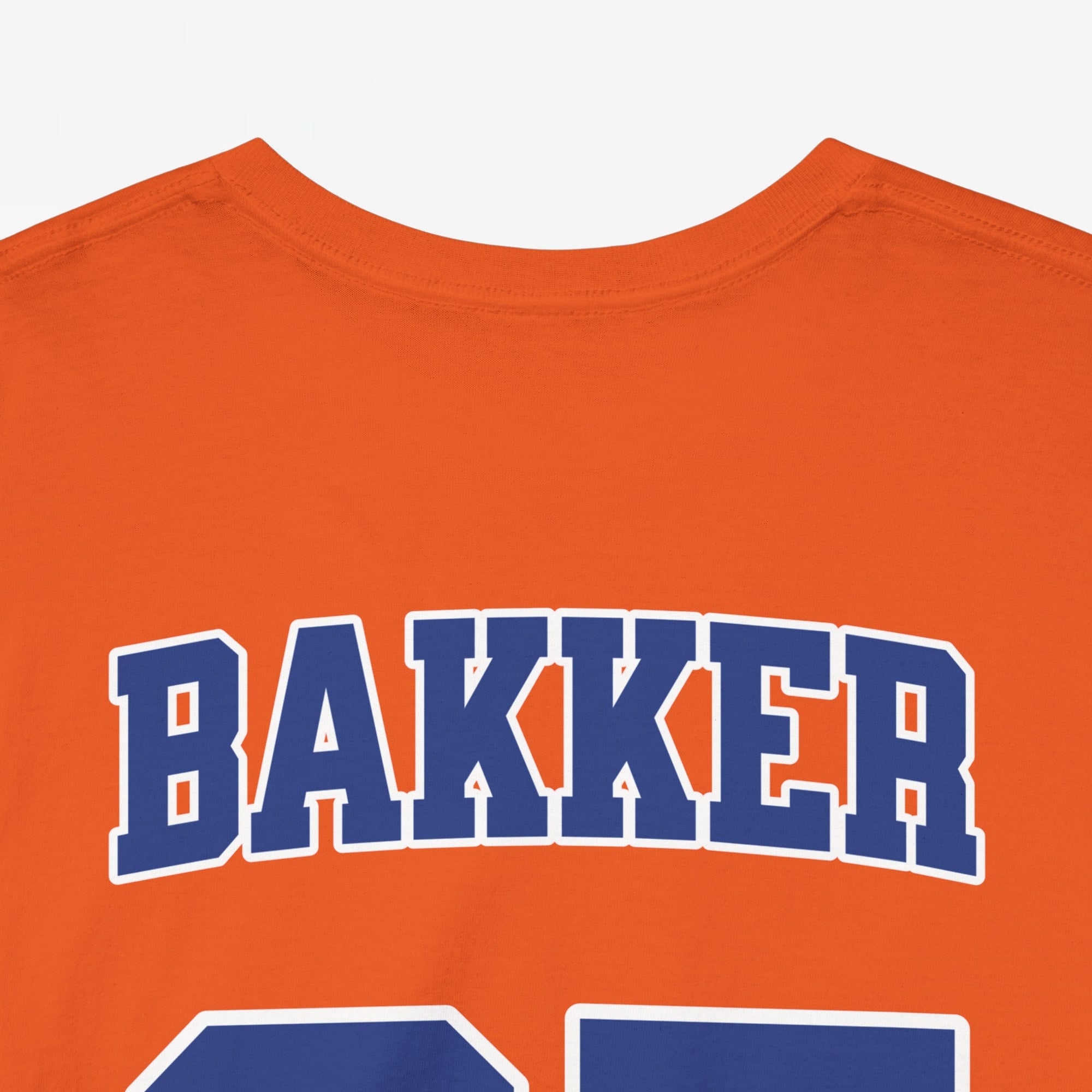 Oranje T-shirt voor EK, WK en Koningsdag - Personaliseer met Naam & Rugnummer - ORANJE met Leeuw (blauwe tekst)