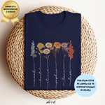 Donkere blauwe T-shirt met kleurrijke geboortemaand-bloemenprint op de borst