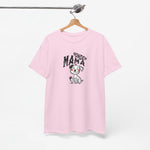 Roze oversized T-shirt met 'Honden Mama'-borstprint, hangend aan houten hanger