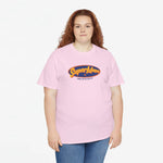 Roze oversized T-shirt met SuperMam-logo op de borst, recht van voren
