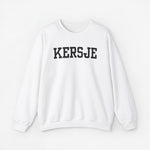 Witte trui met 'KERSJE' print op de borst.