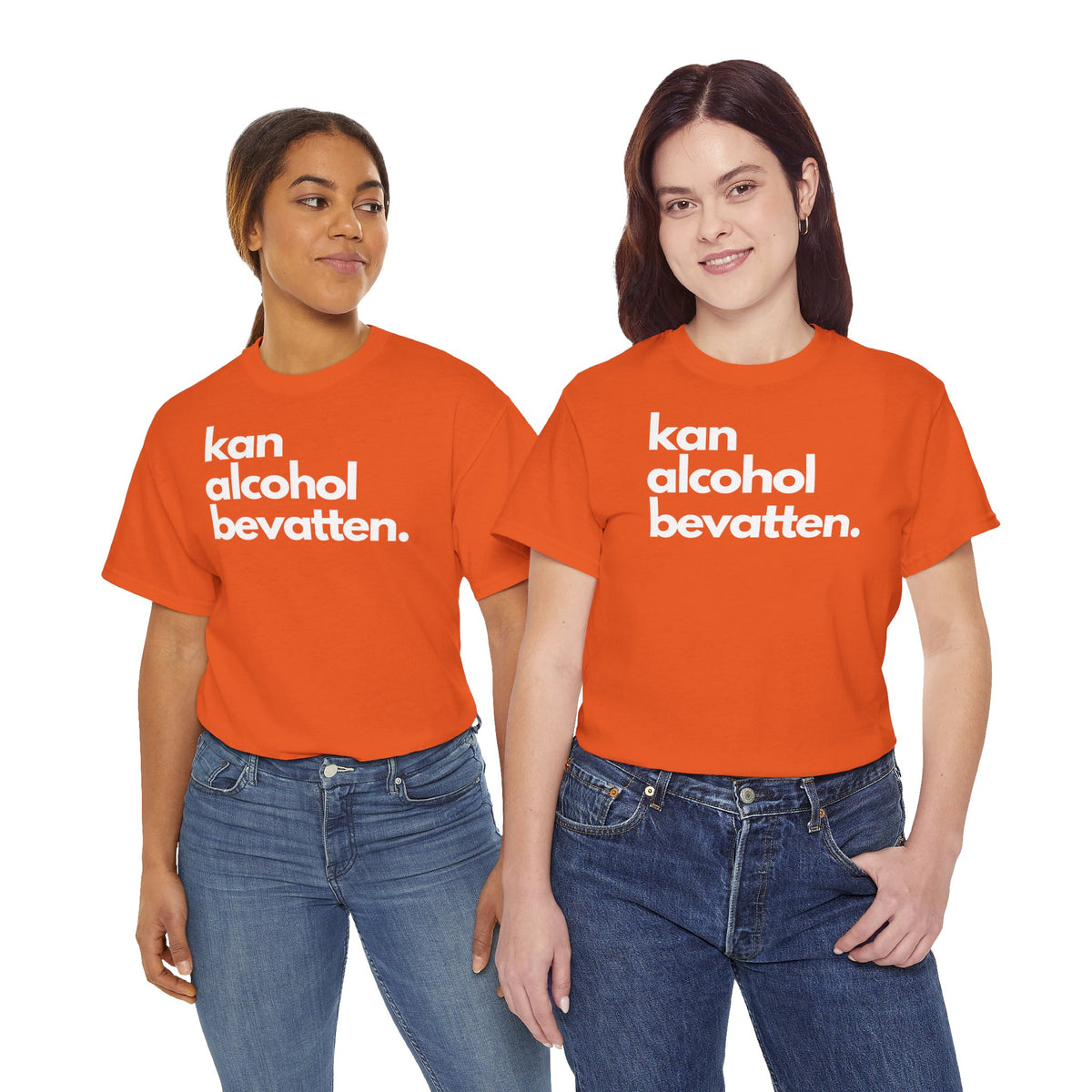 Oranje oversized T-shirt met voorprint 'kan alcohol bevattten.'