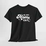 Zwart oversized T-shirt met wit logo “In My Mom Era” op borst