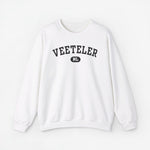 Trui met lange mouwen in wit, ronde hals en frontprint “VEETELER” met “NL”