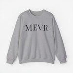 Grijze sweatshirt met opdruk MEVR, ronde hals en lange mouwen.