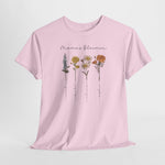 Roze T-shirt met bloemenprint en cursieve tekst op de voorzijde