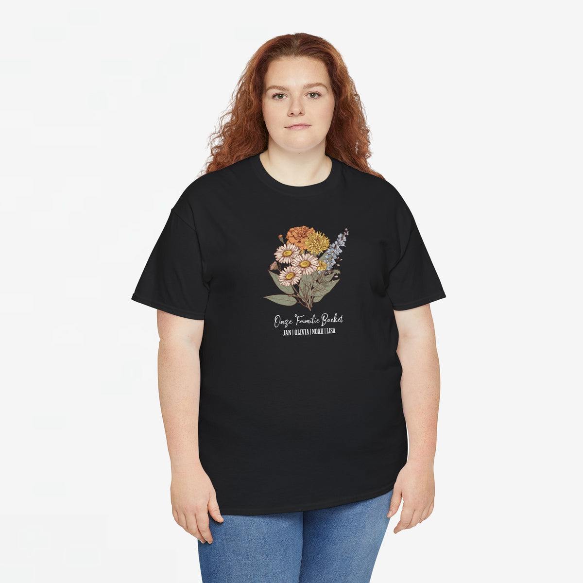 Zwart t-shirt met bloemenboeketprint en sierlijke tekst op de borst