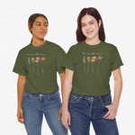 Set groene T-shirts met bloemenprint en witte tekst, ronde hals