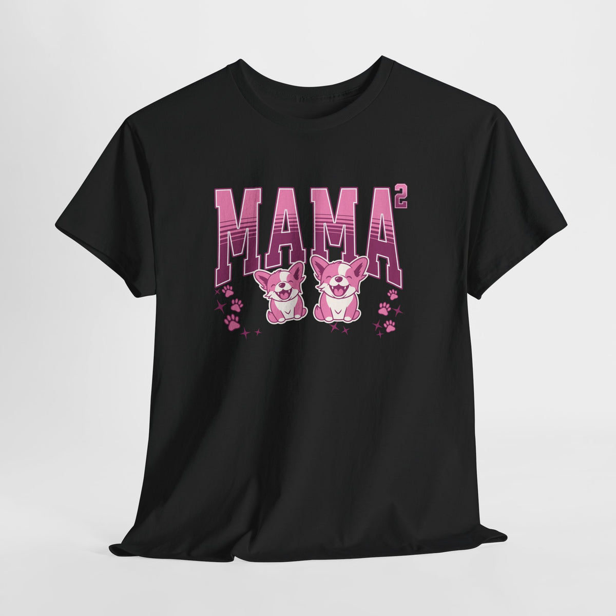 Zwarte oversized T-shirt met roze “MAMA” en twee kattenmotiefjes op de borst.