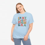 Lichtblauw oversized T-shirt met ronde hals en kleurenprint “IN MY PLANT MOM ERA”.