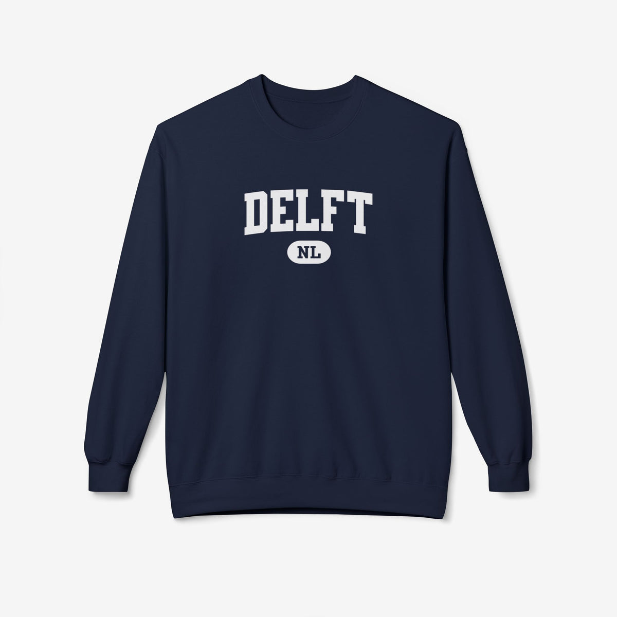 Navy varsity trui met ronde hals, lange mouwen en DELFT-logo op de borst.