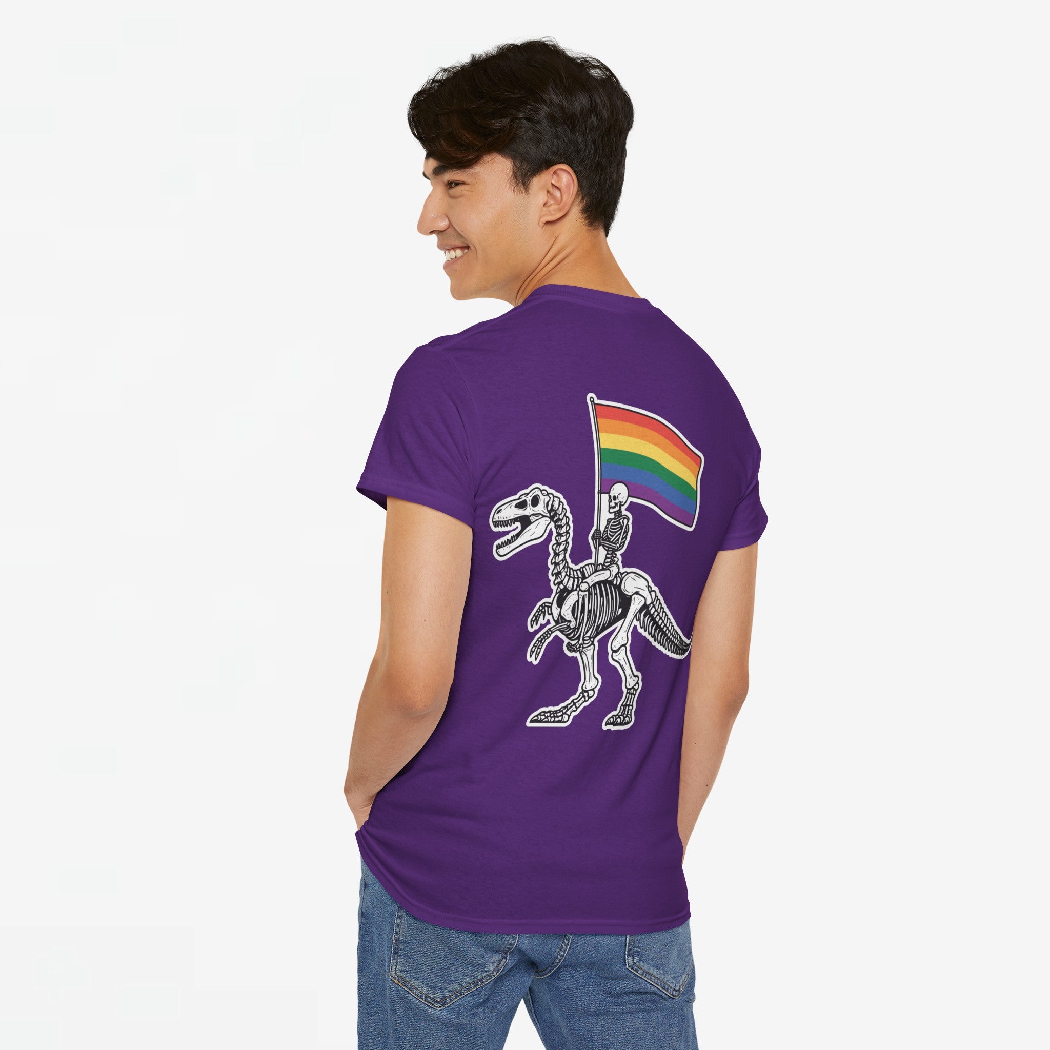 Gay Pride T-shirt - Skelet Dinosaurus Regenboog Pride Vlag - Back Print - Oversized #77
