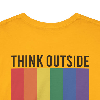 Gay Pride T-shirt - Think Outside The Box (zwarte tekst) - Back Print - Oversized #29