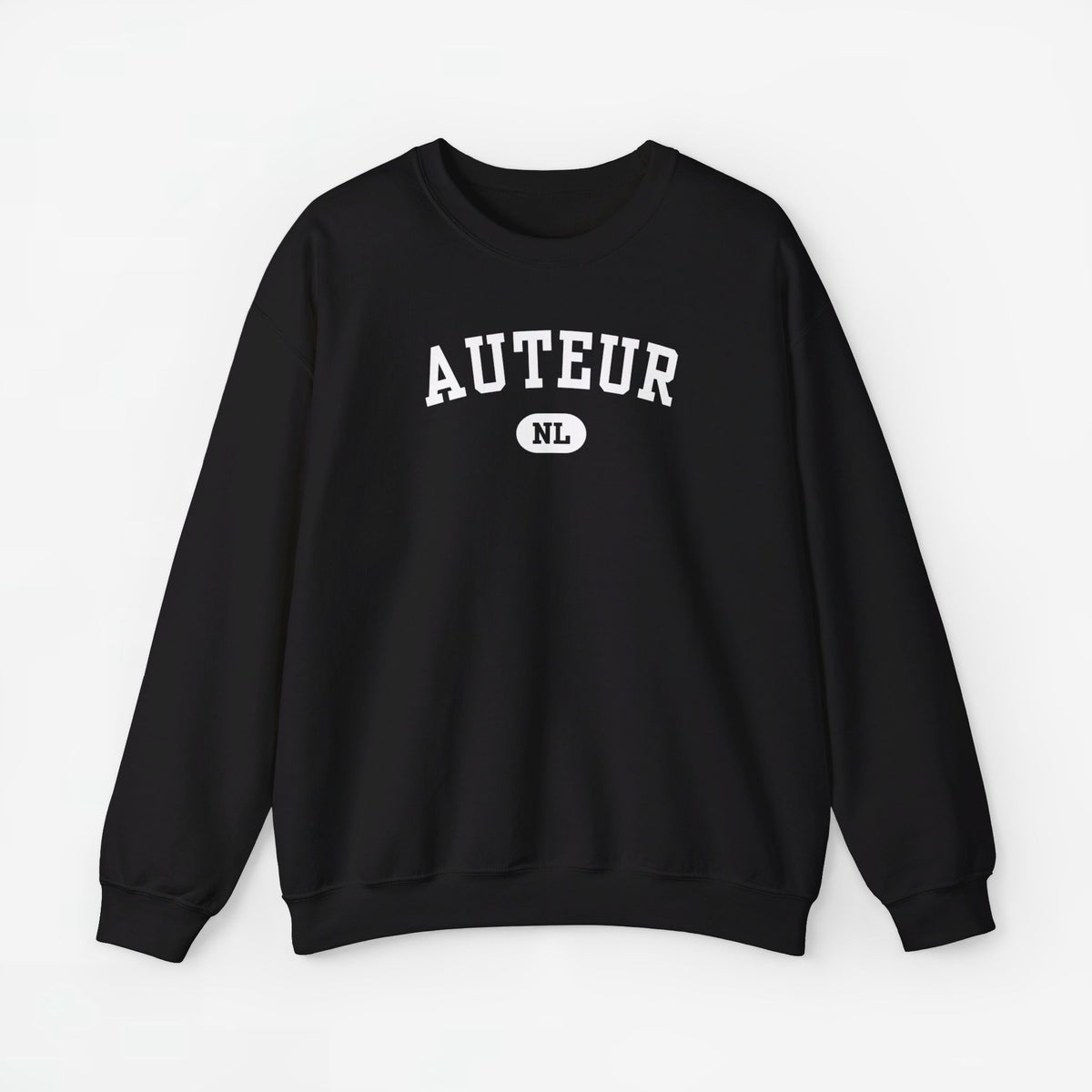 Zwarte sweater met ronde hals en borstprint 'AUTEUR' NL.