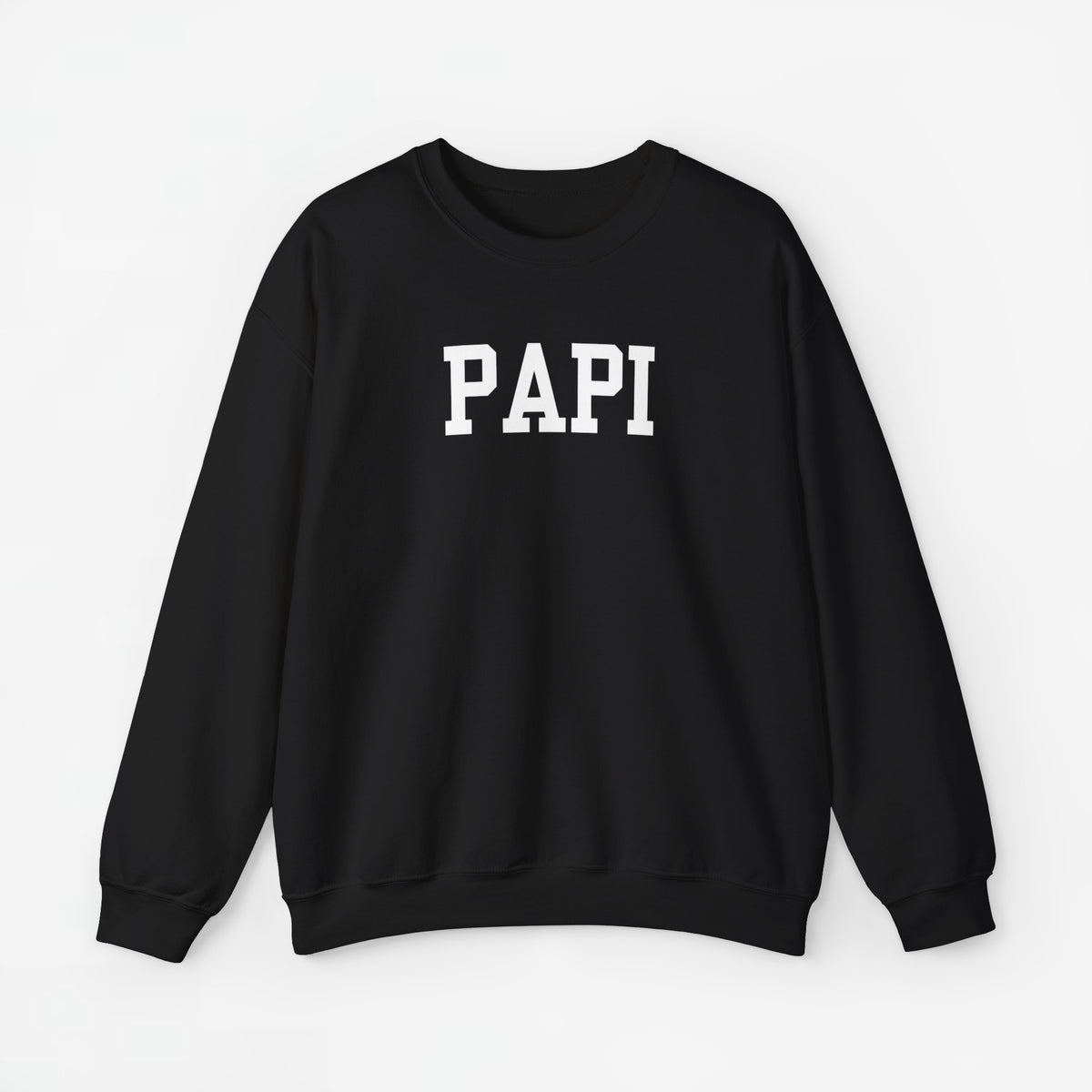 Zwarte sweater met 'PAPI' op de borst